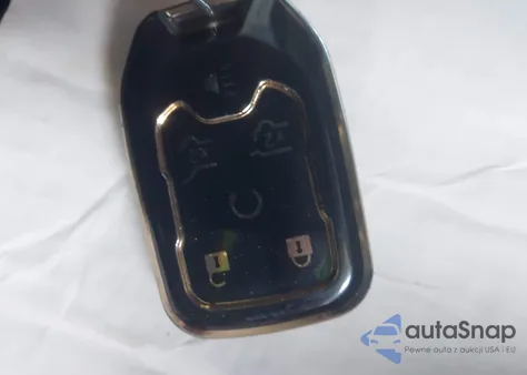 2018 Chevrolet Suburban Premier из США, поврежденный, VIN 1GNSCJKCXJR192187